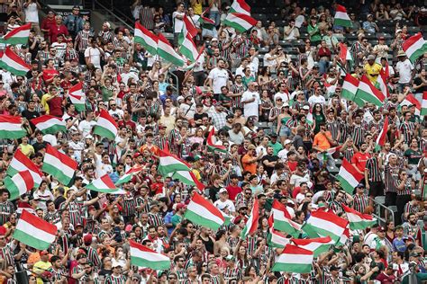 A Benção João De Deus Fluminense - Veja a torcida cantando ‘A Benção João de Deus’ durante o 3º gol do ...