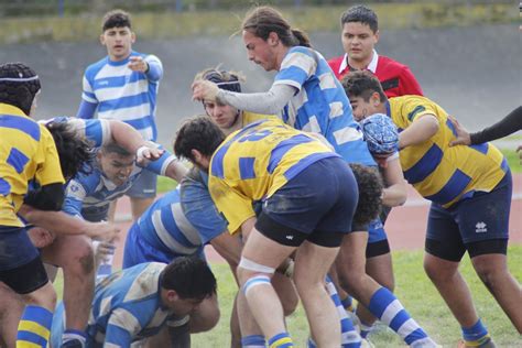 R U G B Y T O T A L E Sociale Emergenza Rugby Bloccati I