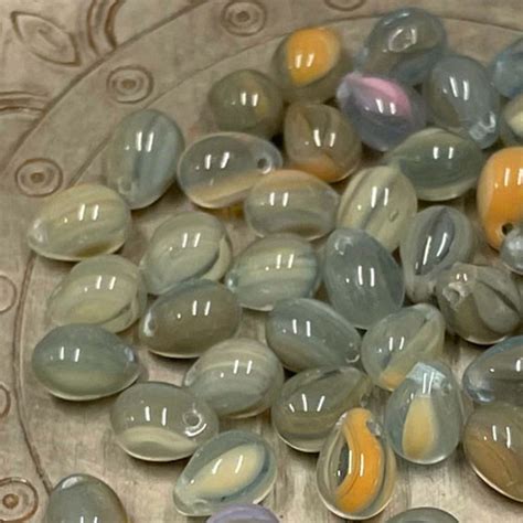 チェコビーズ ドロップ5X7mm グレーmix 40ｺ GB3229 ビーズ coeur de bijoux 通販｜Creema(クリーマ ...