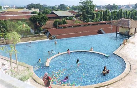 Deretan Hotel Di Malang Dengan Fasilitas Kolam Renang Untuk Umum