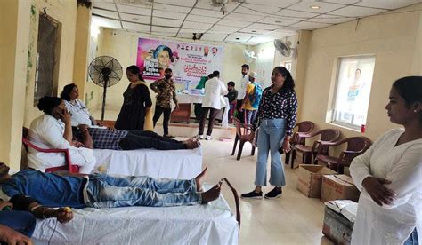 Youth Congress Organises Blood Donation Camp To Honour Indira Gandhi On