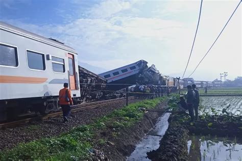 Pakar Transportasi Itb Ungkap Kemungkinan Penyebab Kecelakaan Kereta