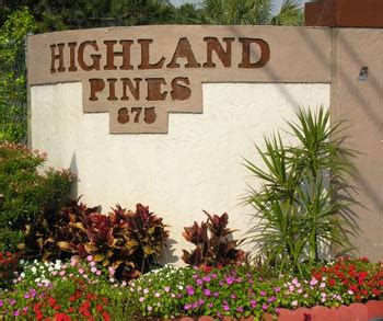 Highland Pines Travel Trailer Park in Deerfield Florida | BookYourSite