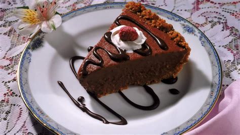 CHOCOLATE CAKE YUM! - Chocolate Photo (33481998) - Fanpop