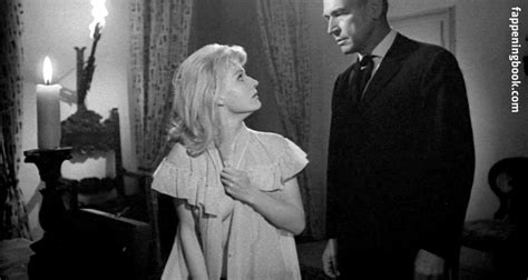 Karin Field Nude OnlyFans Leaks Fappening FappeningBook