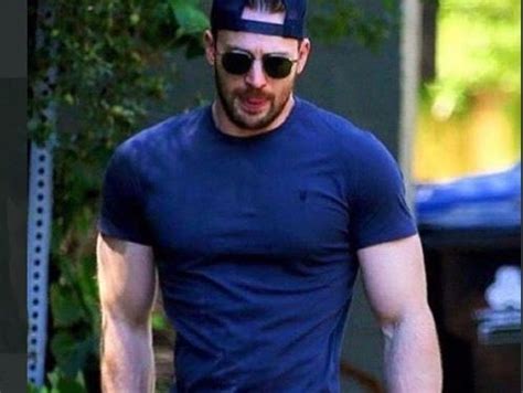 Captain America Accidentally Shares His Nude Pictures On Instagram OrissaPOST