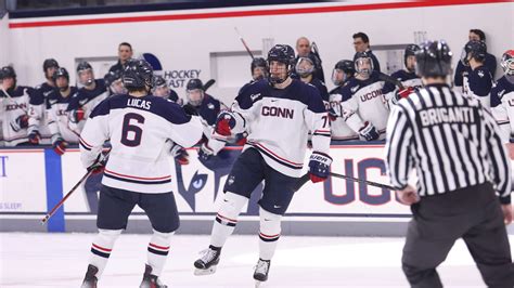 Photo gallery: Vermont Catamounts @ UConn men’s hockey (Hockey East ...