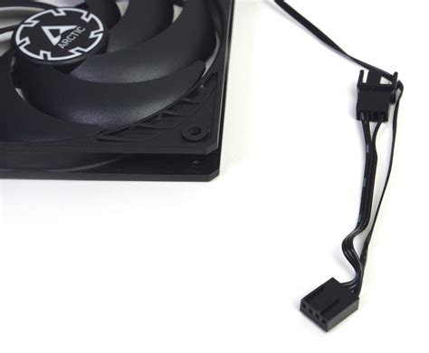 Arctic P12 Slim PWM PST im Test: Was leistet der Slim-Lüfter mit 15 mm ...