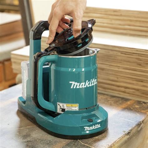 Makita 40V MAX XGT Lithium Ion Cordless Hot Water Kettle Tool Only
