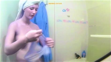 Ducha Voyeur Muy Linda Mira En El Mundo De Videos