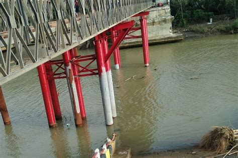 Foto Jembatan Sementara Cipatujah Diresmikan