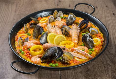 paella origin   isabelle rivers blog