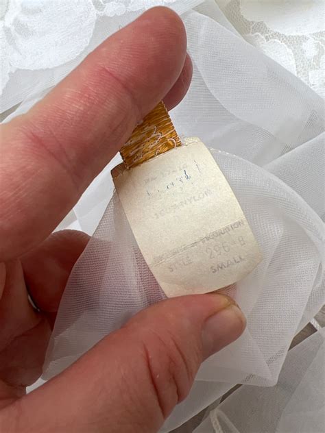 Vintage S Miss Elaine Romantic Lingerie Robe Gem