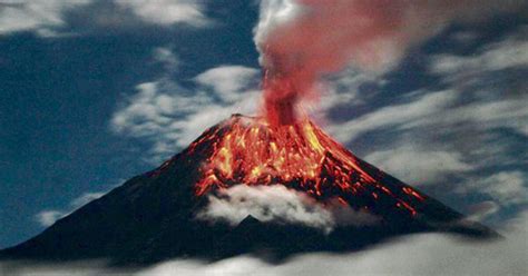 Volc N Huaynaputina Hace A Os Se Produjo La Erupci N M S Grande En