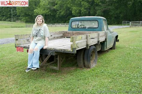 Bee I Nude Leaked Photos And Videos WildSkirts