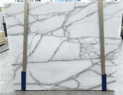 Calacatta Lincoln Marble Grama Blend