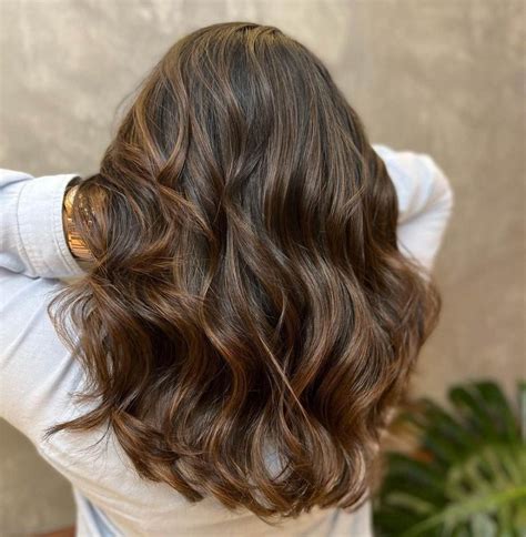 How To Lighten Hair Dyed Too Dark 9 Methods That Work