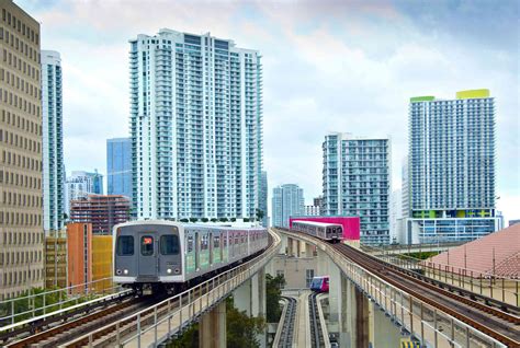 Getting Around Miami: Guide to Public Transportation