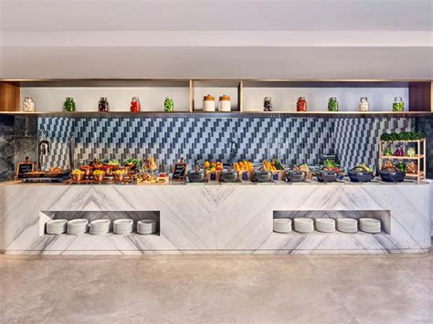 NOVOTEL MUMBAI INTERNATIONAL AIRPORT HOTEL