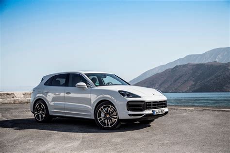 2016 Porsche Cayenne Turbo Specs & Trims
