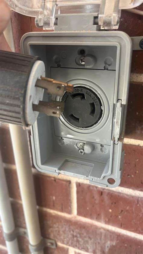 how to hook up power generator to house 1
