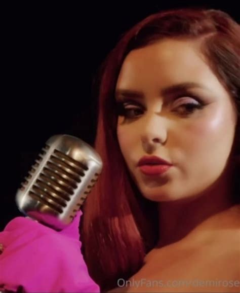 Demi Rose 11/06/2022 • CelebMafia