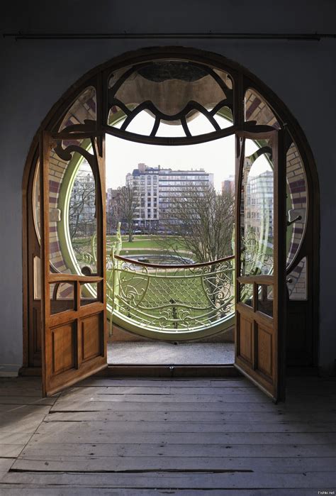 Круглые двери: 41 фото