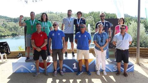 Equipa de natação do Clube Naval do Funchal conquista 5 medalhas no