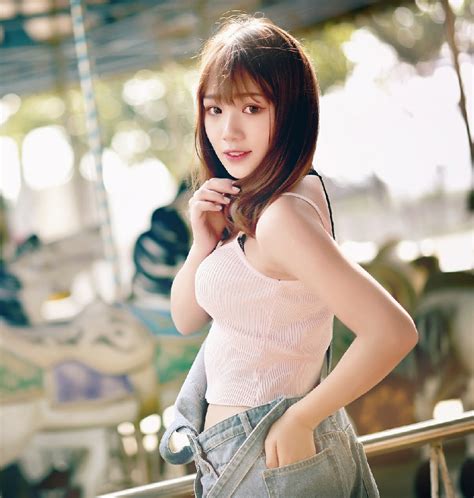 Hình Ảnh Hot Girl Gái Xinh Trung Quốc Đẹp Mê Mẩn