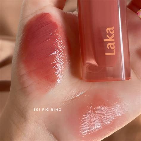 LAKA Jelling Nude Gloss กลอสเจลล ปากฉำ แกลเลอรทโพสตโดย