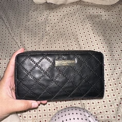 YSL wallet , (Knock off) Never used ! - Depop