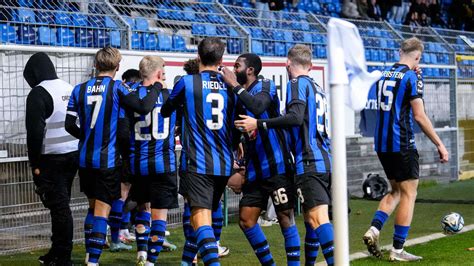 Sv Waldhof Mannheim Gegen Sc Verl Eindr Cke Aus Dem Stadion