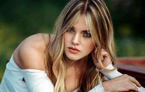 Обои girl Model long hair photo blue eyes lips face blonde на телефон и рабочий стол