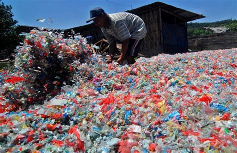 Sampah Plastik Bahaya Bagi Tubuh Manusia Pelita Sumatera