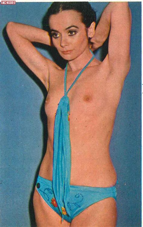 Naked Marisa Solinas Added By DragonRex