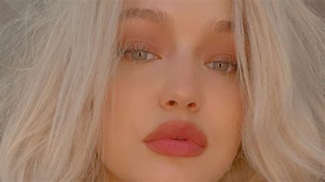 Gigi Hadid Platinum Blonde The Model Tries New Locks On For Size