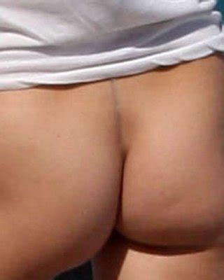 Edita Vilkeviciute Exponiendo Sus Bonitas Y Grandes Tetas Y Su Gran Culo En La Playa Nude Papara