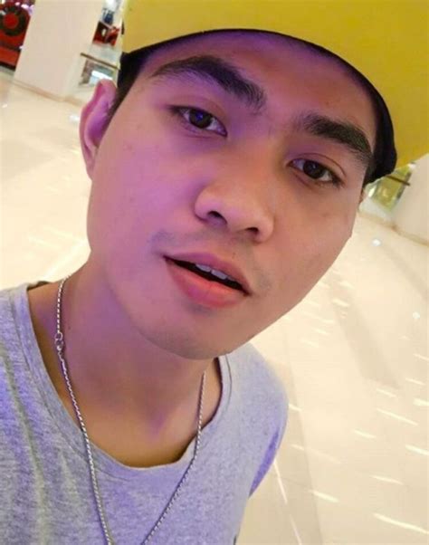 9 Hot Sexy Annabelle Kline Zilles Bikini Pics