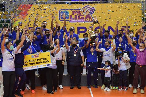 Juara Proliga Tahun Menpora Amali Puji Pembinaan Klub Bola Voli