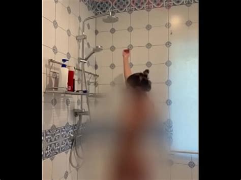 Shaving My Pussy In The Shower XVIDEOS