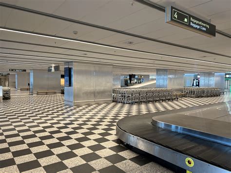 Billund Airport : r/LiminalSpace