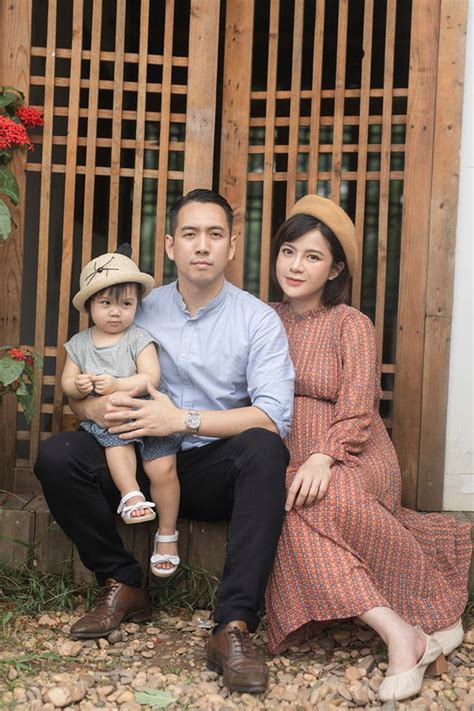 Hot girl Tú Linh MU comeback sau năm sinh đứa nhuận sắc hơn cả thuở còn son