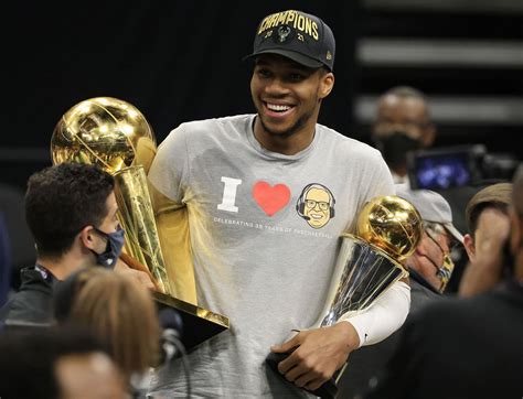 I Will Never Beg For An Mvp Award Giannis Antetokounmpo Believes He