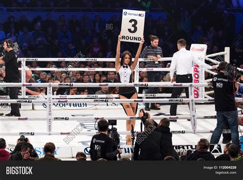 Boxing Ring Girls Image And Photo Free Trial Bigstock