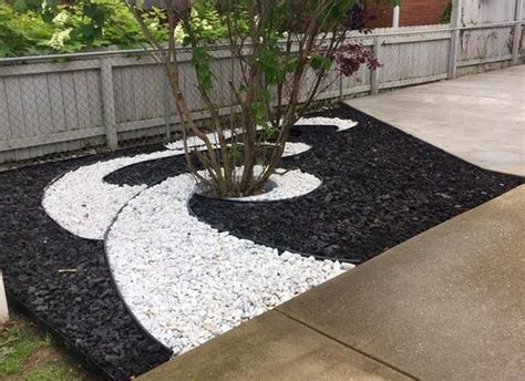 rock garden black white rock pattern - Google Search in 2020 | Stone landscaping, Landscaping ...