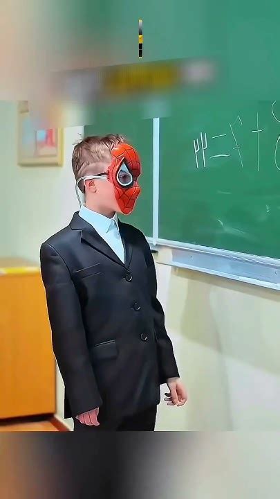 Мальчик пришёл в школу в маске человека паука ️ - YouTube