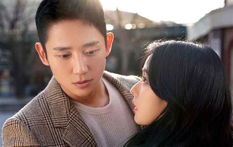 Tampil Memukau 4 Drama Yang Dibintangi Jung Hae In