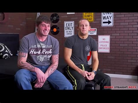 Two Broke Guys Have Hardcore Gay Sex XNXX