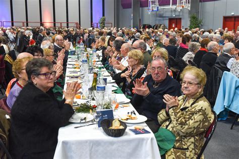 Repas des seniors 1 300 Rezéens réunis Ville de Rezé