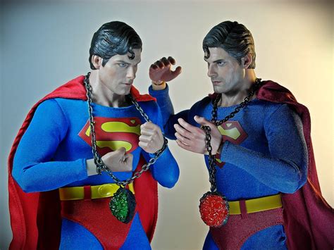 Evil Superman Hot Toys